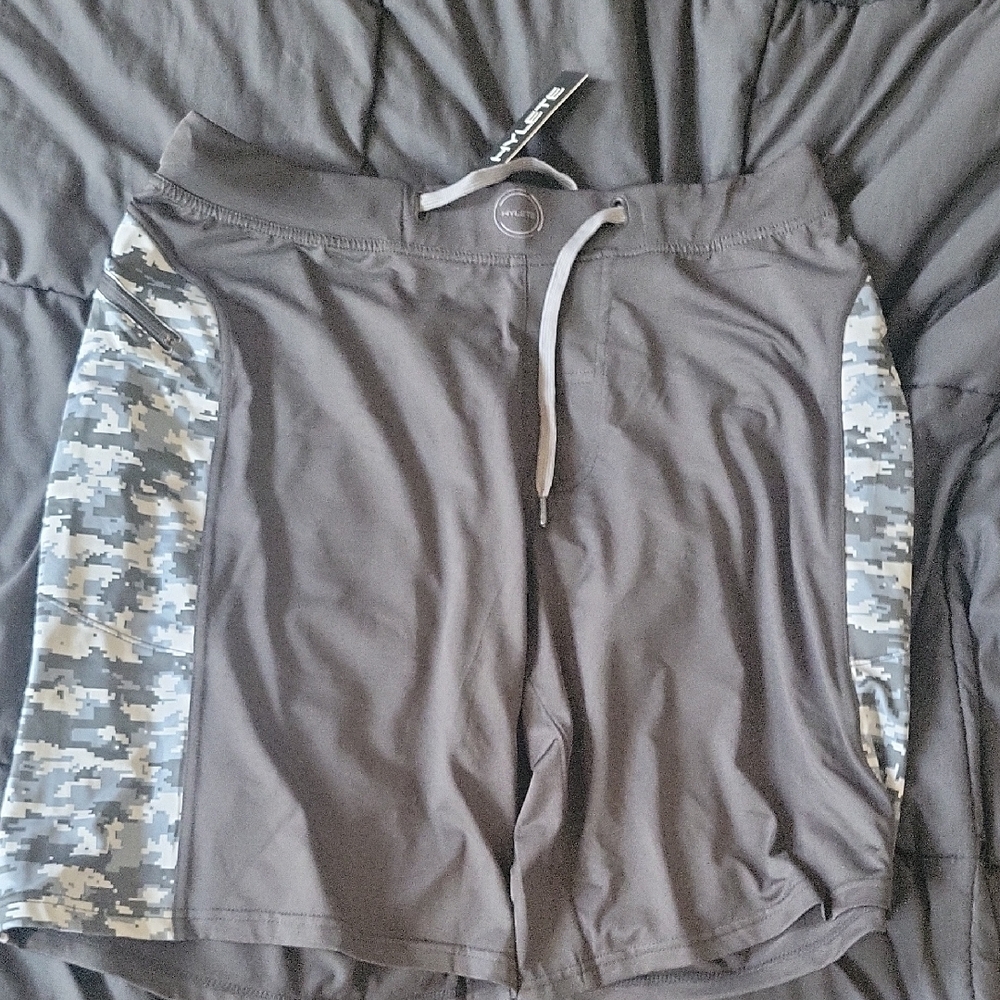 Men's Gray Camo Shorts From HYLETE